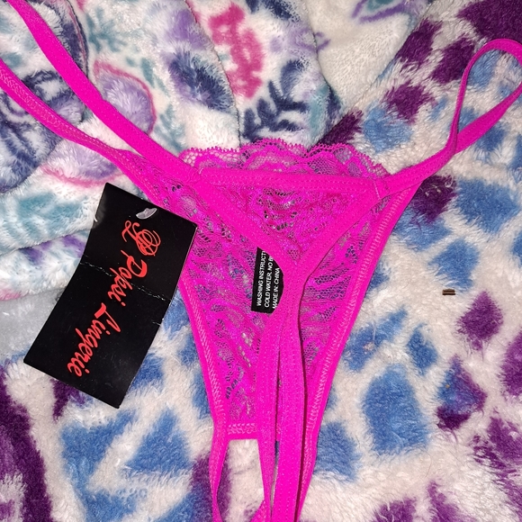 Crotchless panties - Picture 6 of 6